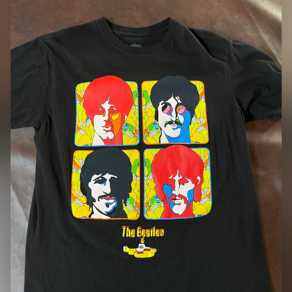 The Beatles Unique Band tee